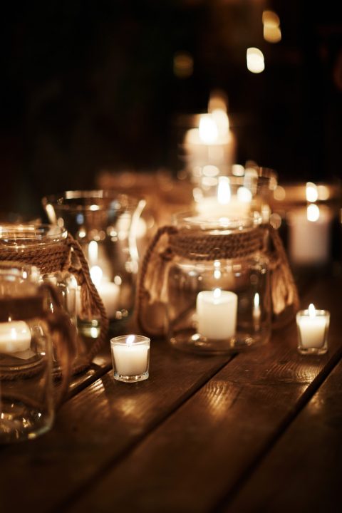 świece, dekoracja sali weselnej